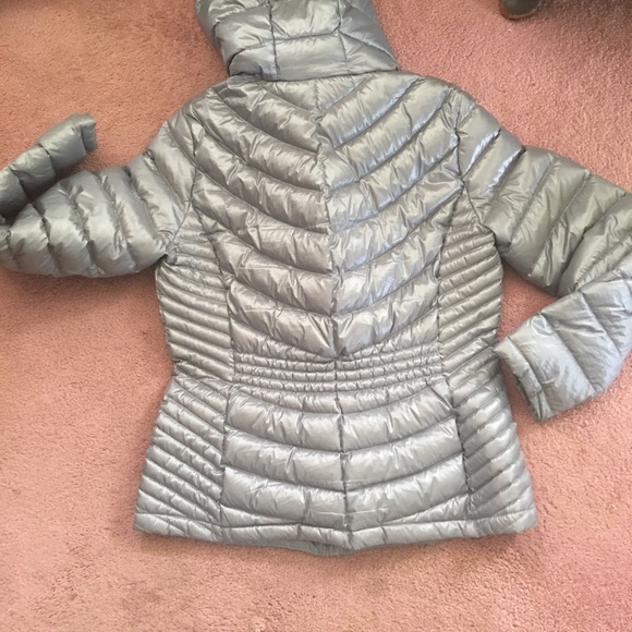 Calvin Klein Premium Down Coat .Packable Bag ,Light Weight Size M , Grey New - Picture 3 of 16